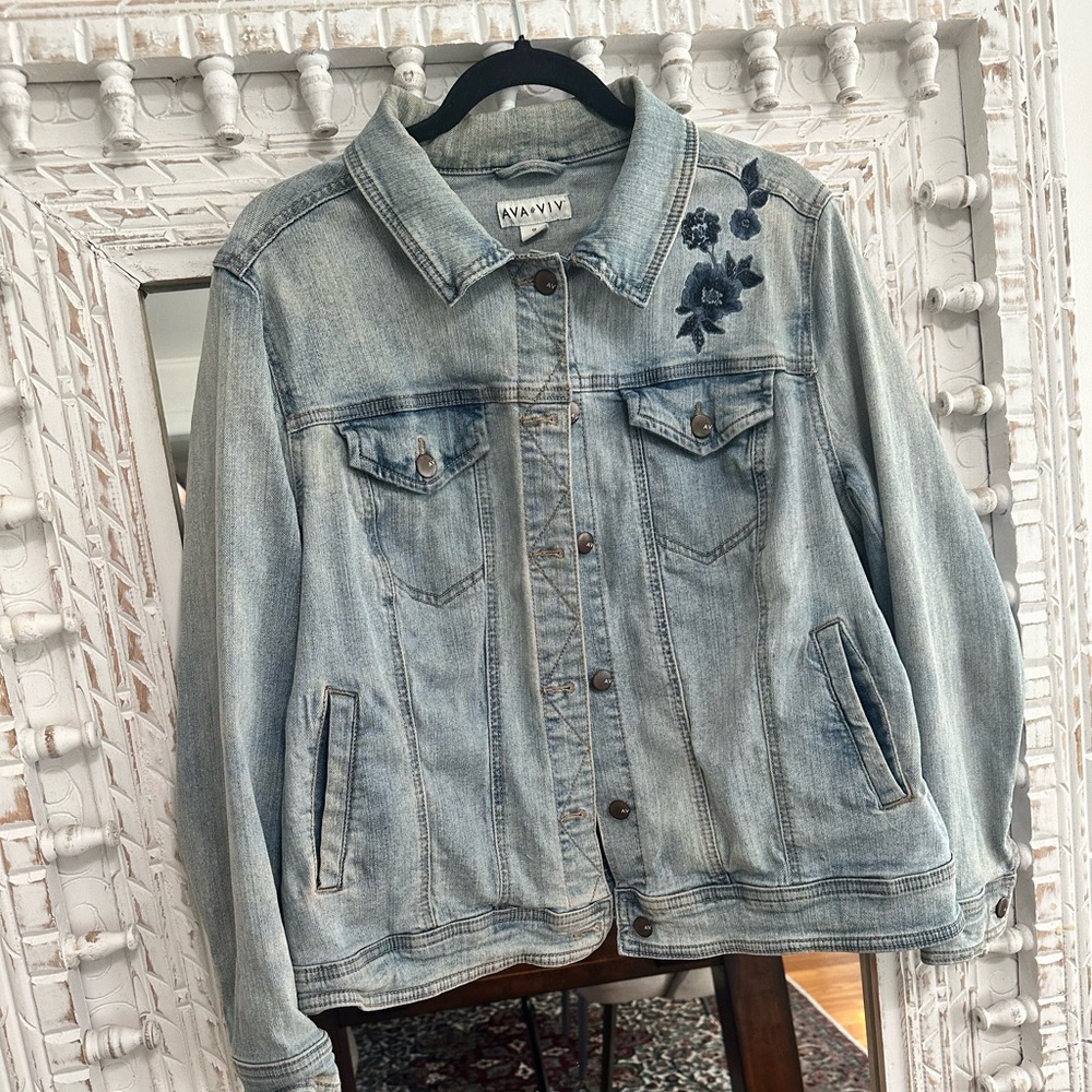Embroidered denimn jacket 1X